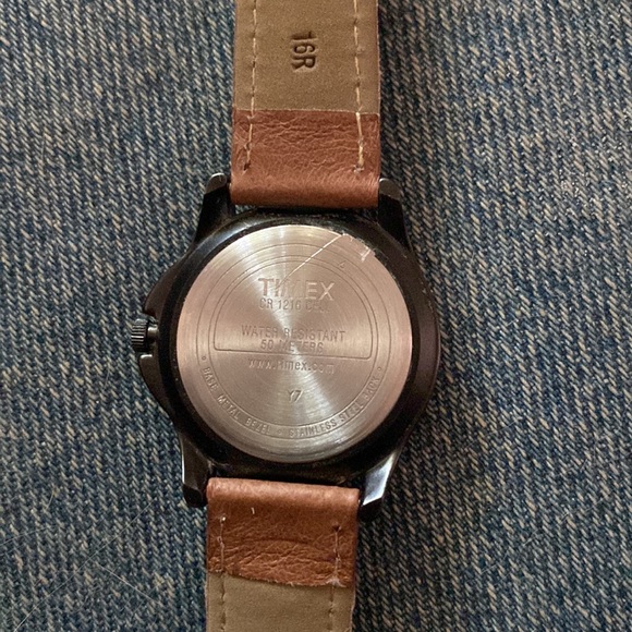 Timex Expedition Indiglo Women’s Watch with New Leather Band & Battery - Picture 4 of 6